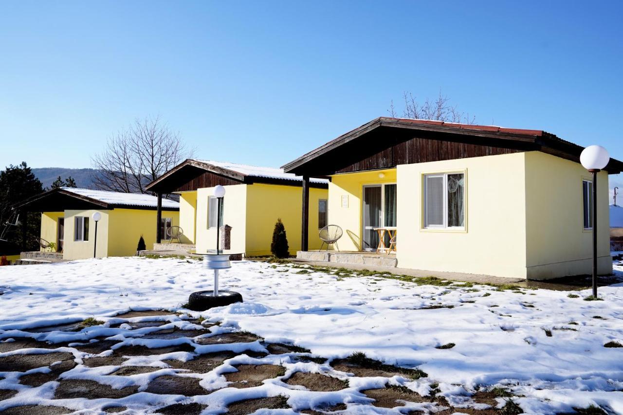 Daskalov Bungalows Chervena Lokva Exterior foto